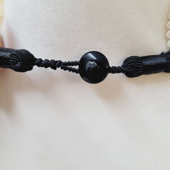 Citrine Chip Multi-Strand Necklace Black Cords Button Closure Semiprecious VGC - Picture 5 of 5